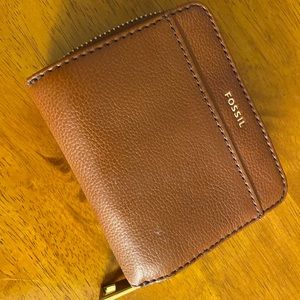 Fossil women leather wallet, bifold, RFID